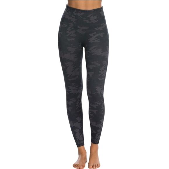 SPANX Look At Me Now Leggings Black Camo - Picture 1 of 9